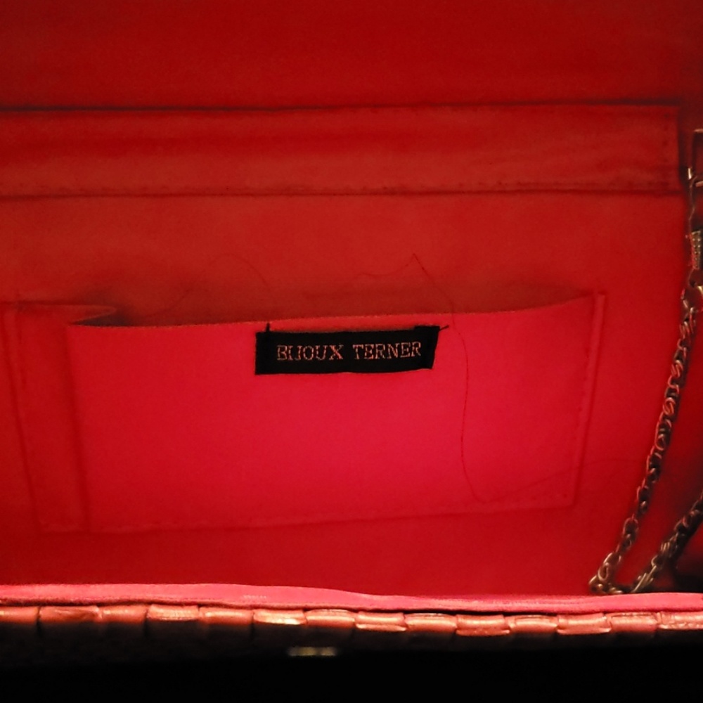 Red leather bag - Picture 2 of 3